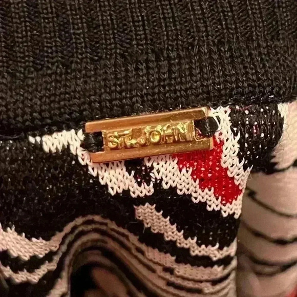 St.John (Black Label) Rose Print Knit 3/4 Sleeve Cardigan Size P - Picture 14 of 14